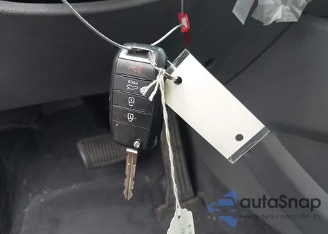 2017 Kia Forte Lx z USA, uszkodzony, nr VIN 3KPFL4A70HE143523